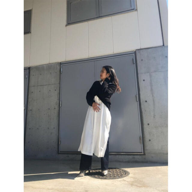 AZUL by moussy(アズールバイマウジー)のAZUL by moussy ツイストレイヤードワンピース レディースのワンピース(ロングワンピース/マキシワンピース)の商品写真