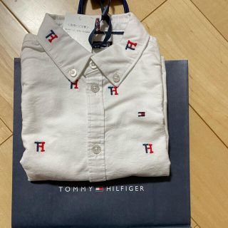 トミーヒルフィガー(TOMMY HILFIGER)のワイシャツ　トミーヒルフィガー  80 シャツ(シャツ/カットソー)