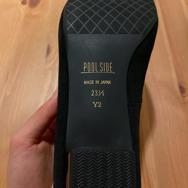 POOL SIDE(プールサイド)のPOOL SIDE メタリックローヒールパンプス ブラック レディースの靴/シューズ(ハイヒール/パンプス)の商品写真