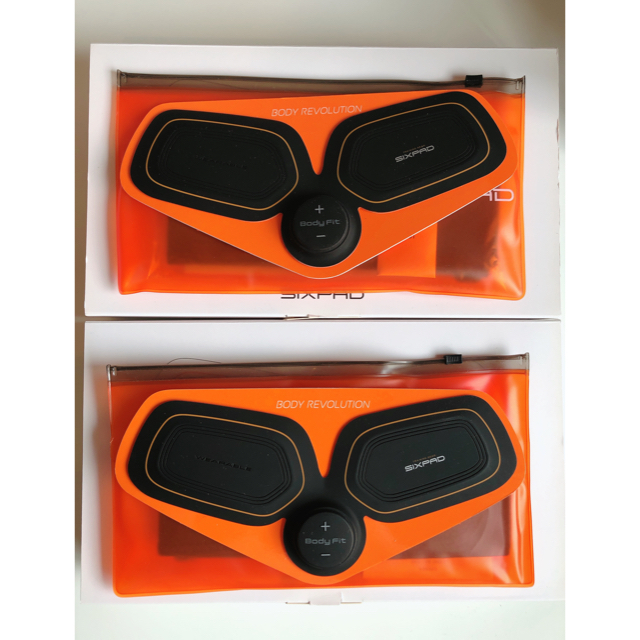 SIXPAD(シックスパッド)のSIXPAD BodyFit （初代電池式）×2個セット スポーツ/アウトドアのトレーニング/エクササイズ(トレーニング用品)の商品写真