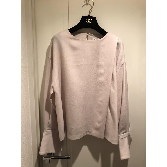 ADORE アドーア ブラウス オフホワイト系 www.uig.sanjuandelrio.gob.mx