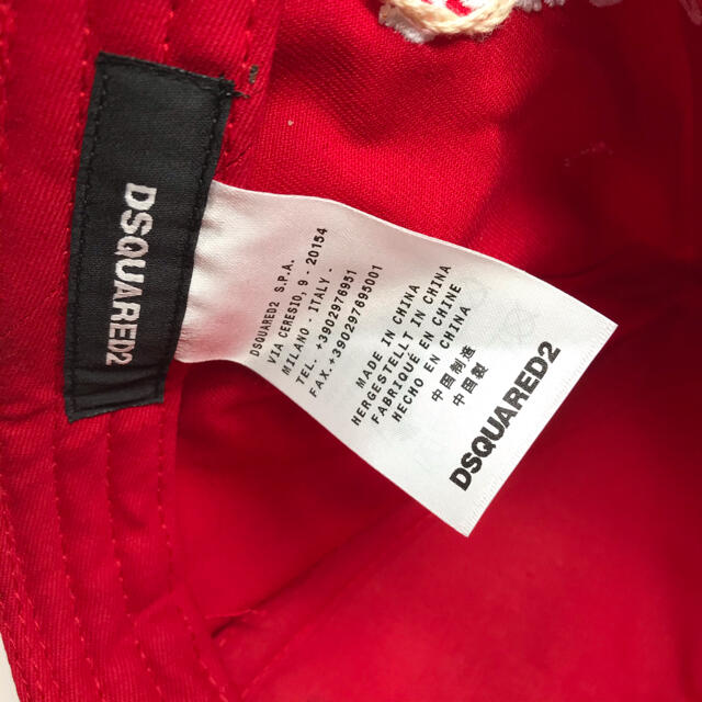 DSQUARED2(ディースクエアード)の新品未使用　DSQUARED2 キャップ　レッド メンズの帽子(キャップ)の商品写真