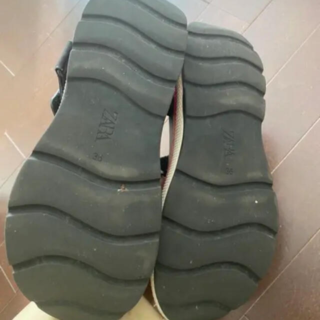 ZARA(ザラ)の⚠️7月で終了　サンダル　ザラ　プラットフォーム レディースの靴/シューズ(サンダル)の商品写真