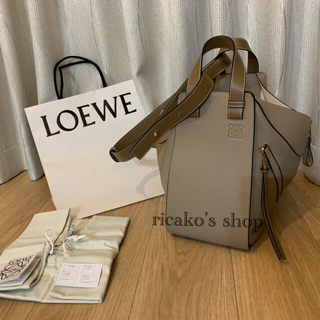 LOEWE(ロエベ)のロエベ  loewe ハンモック　サンドミンク レディースのバッグ(ハンドバッグ)の商品写真