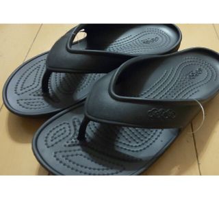 クロックス(crocs)のcrocs サンダル ブラック 23(サンダル)