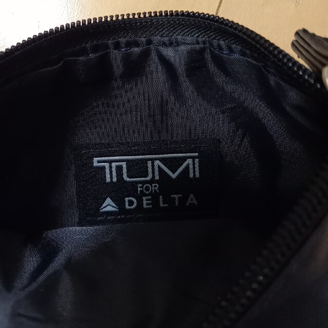 TUMI(トゥミ)のTUMI  ポーチ (DELTA アメニティ) インテリア/住まい/日用品の日用品/生活雑貨/旅行(旅行用品)の商品写真