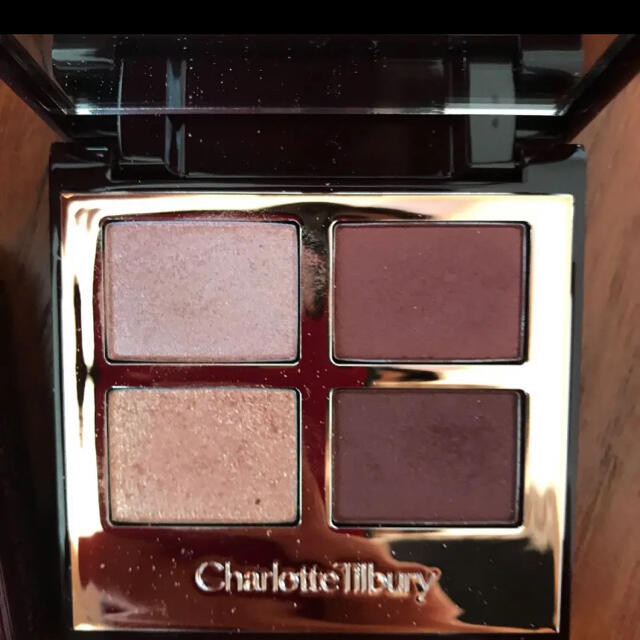 最終価格！Charlotte Tilbury The vintage vamp コスメ/美容のベースメイク/化粧品(アイシャドウ)の商品写真