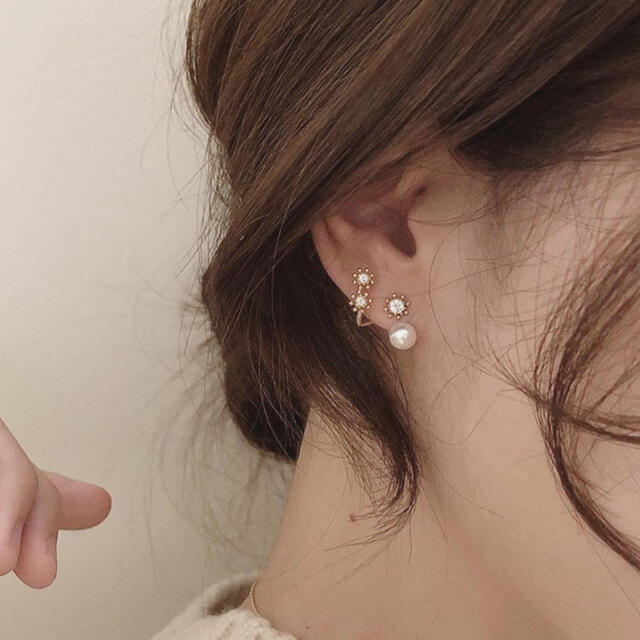 DEUXIEME CLASSE(ドゥーズィエムクラス)のstar & pearl design pierce ◯s925 post レディースのアクセサリー(ピアス)の商品写真