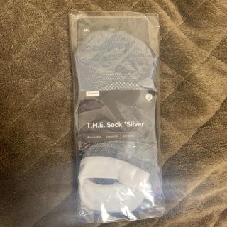 ルルレモン(lululemon)の【新品】ルルレモン メンズ　ソックスT.H.E.  Sock *Silver(ソックス)