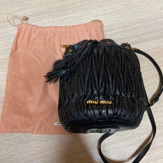 ミュウミュウ(miumiu)のはちみつ様専用 29日までお取り置き(ショルダーバッグ)