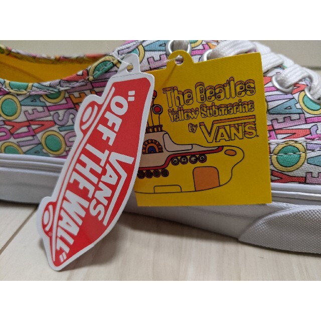 VANS(ヴァンズ)の【未使用】希少！ VANS×ビートルズ コラボシューズ オーセンティック マルチ メンズの靴/シューズ(スニーカー)の商品写真