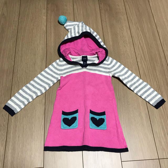 babyGAP(ベビーギャップ)の美品GAPニットワンピース・90センチ キッズ/ベビー/マタニティのキッズ服女の子用(90cm~)(ワンピース)の商品写真