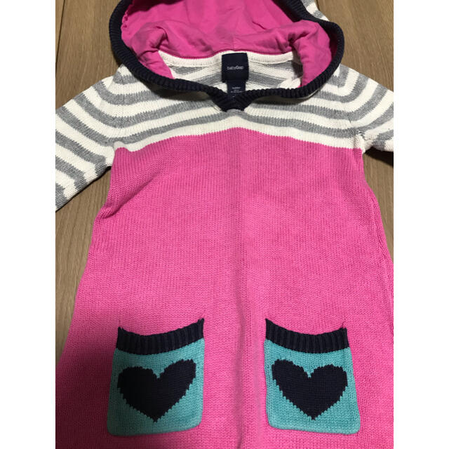 babyGAP(ベビーギャップ)の美品GAPニットワンピース・90センチ キッズ/ベビー/マタニティのキッズ服女の子用(90cm~)(ワンピース)の商品写真