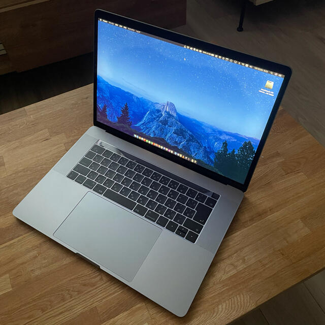 【バッテリーほぼ新品】 MacBookPro 15インチ Late 2016
