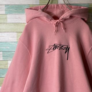 ステューシー(STUSSY)の【希少デザイン】STUSSY センターロゴ刺繍 スウェット パーカー 人気(パーカー)