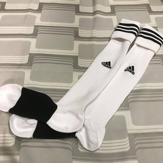 adidas(アディダス)のサッカーロングソックス  ソックス スポーツ/アウトドアのサッカー/フットサル(その他)の商品写真