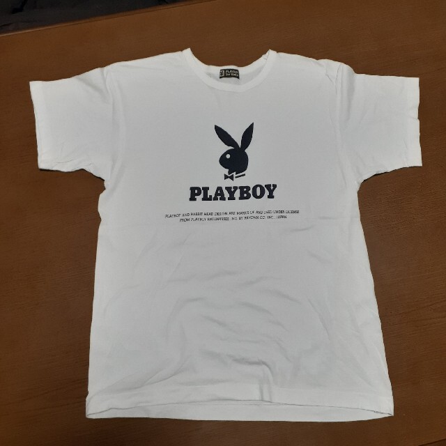 PLAYBOY(プレイボーイ)の3　PLAYBOY　半袖Tシャツ　Mサイズ　日本製 レディースのトップス(Tシャツ(半袖/袖なし))の商品写真