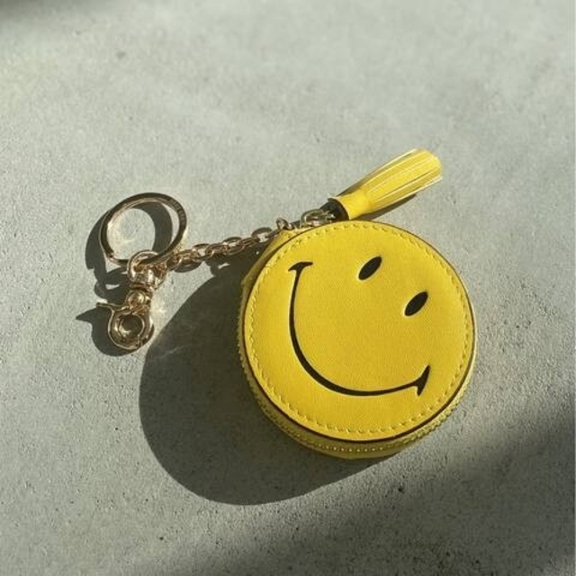 L'Appartement DEUXIEME CLASSE(アパルトモンドゥーズィエムクラス)の【GOOD GRIEF/グッドグリーフ】Smile Compact レディースのファッション小物(キーホルダー)の商品写真