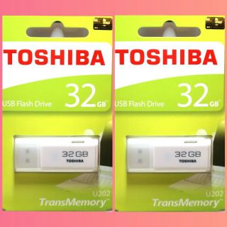 トウシバ(東芝)の2個セット 東芝 USBメモリ 32GB(PC周辺機器)