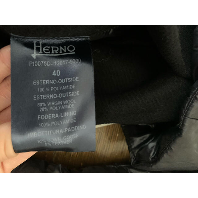 HERNO(ヘルノ)のsaya様専用　美品  HERNO ヘルノ 異素材MIXダウンコート ブラック レディースのジャケット/アウター(ダウンコート)の商品写真