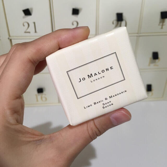 Jo Malone(ジョーマローン)のライムバジル&マンダリン　ソープ　50g コスメ/美容のボディケア(ボディソープ/石鹸)の商品写真