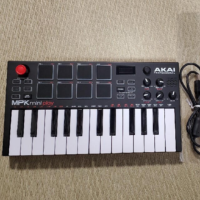 AKAI MPK Mini Play  楽器のDTM/DAW(MIDIコントローラー)の商品写真