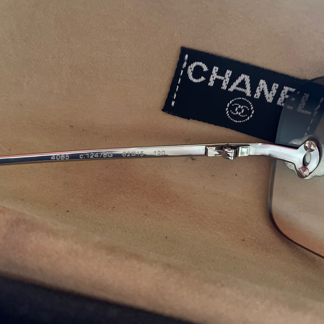 CHANEL(シャネル)のCHANELサングラス レディースのファッション小物(サングラス/メガネ)の商品写真