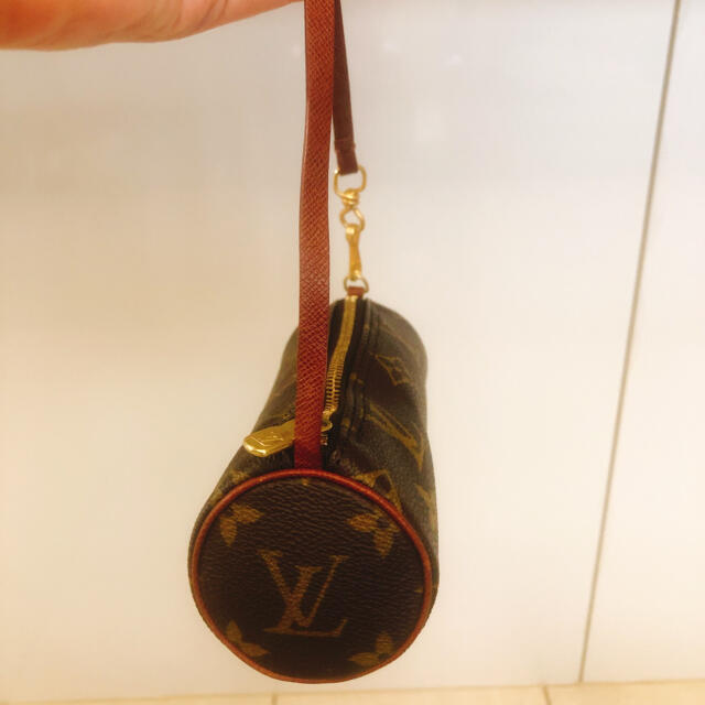 LOUIS VUITTON(ルイヴィトン)のルイヴィトン　ポーチ レディースのファッション小物(ポーチ)の商品写真