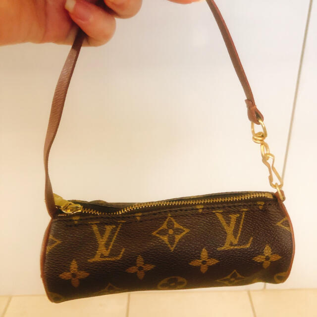 LOUIS VUITTON(ルイヴィトン)のルイヴィトン　ポーチ レディースのファッション小物(ポーチ)の商品写真