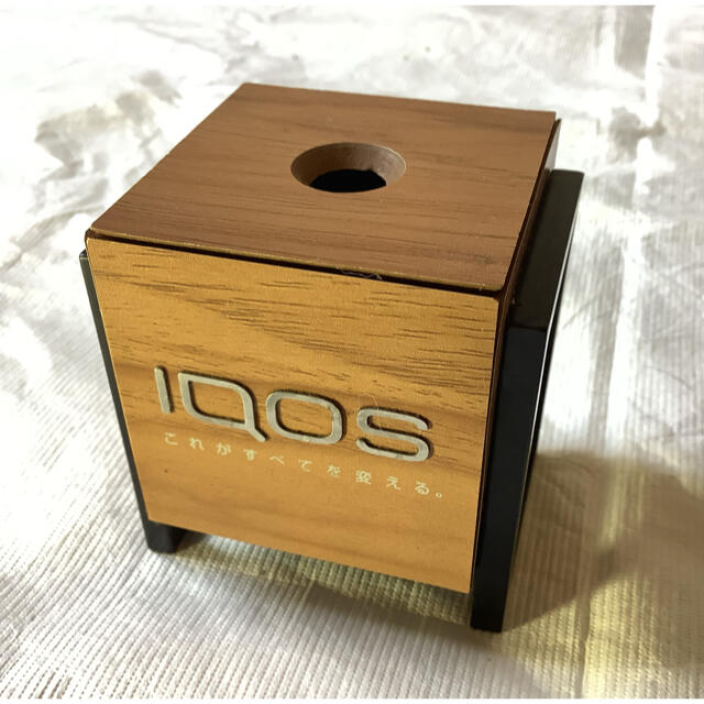 IQOS(アイコス)のiQOS 吸殻入れ　非売品 インテリア/住まい/日用品のインテリア小物(灰皿)の商品写真