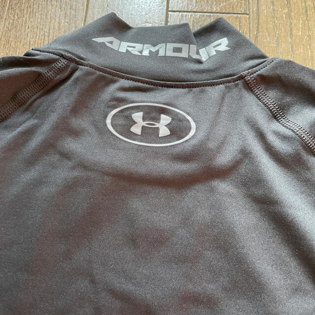 UNDER ARMOUR(アンダーアーマー)の野球　アンダーシャツ チケットのスポーツ(野球)の商品写真