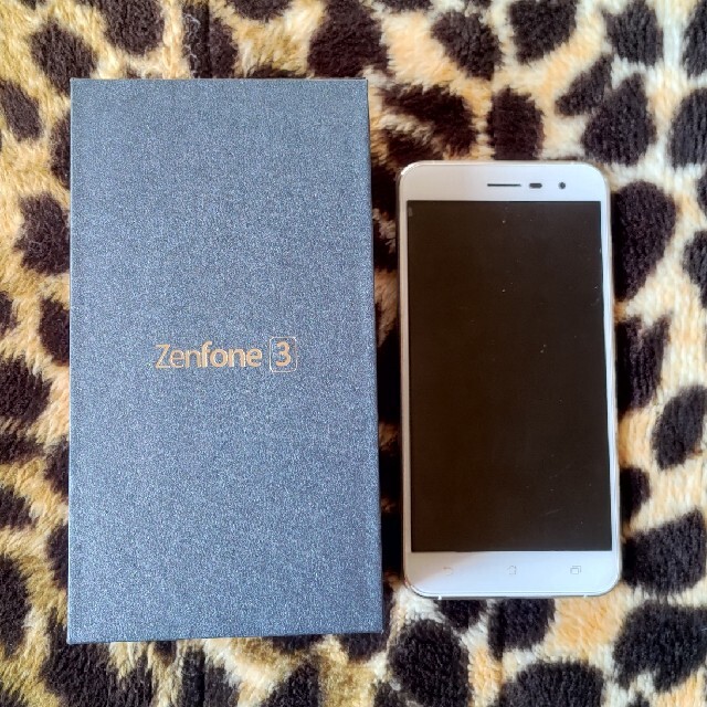 Zenfone３　本体と箱のみ