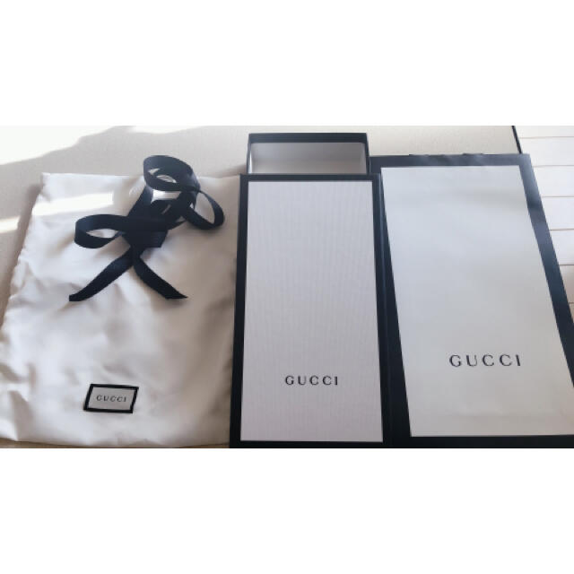 Gucci(グッチ)のGUCCI財布　空箱、紙袋、巾着、リボン レディースのアクセサリー(その他)の商品写真