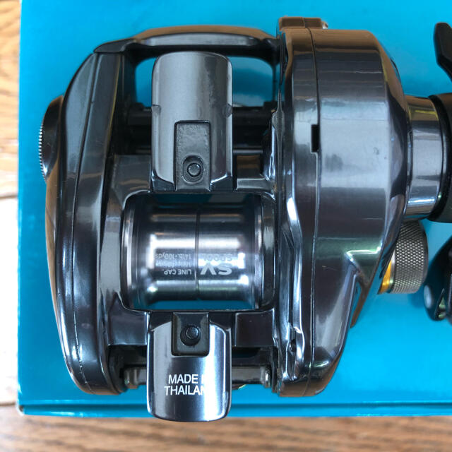 DAIWA(ダイワ)のDAIWA TATULA SV TW 6.3 L スポーツ/アウトドアのフィッシング(リール)の商品写真