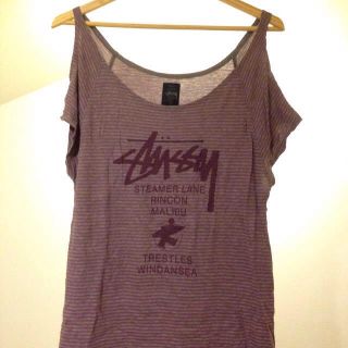 ステューシー(STUSSY)の美品 stussy トップス(Tシャツ(半袖/袖なし))