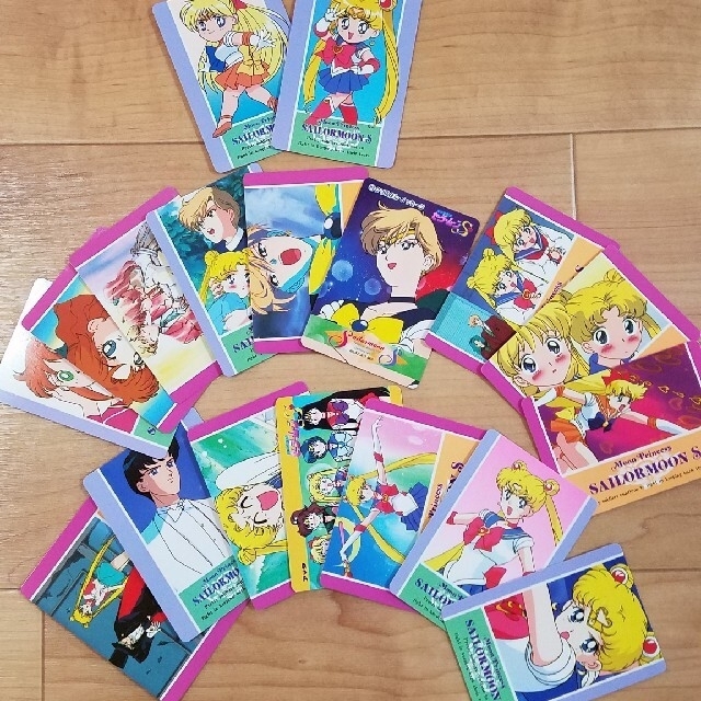 セーラームーン(セーラームーン)のセーラームーン💖Sカード➕シール エンタメ/ホビーのアニメグッズ(カード)の商品写真