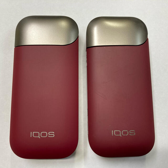 IQOS(アイコス)の［シンチャン様専用］iQOS 2.4plus チャージャー　ルビーレッド  メンズのファッション小物(タバコグッズ)の商品写真