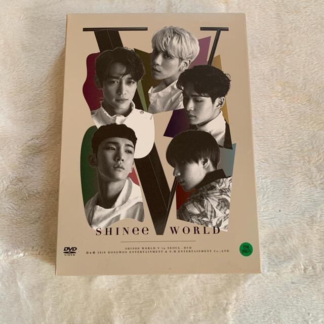 SHINee(シャイニー)のSHINee WORLD V in SEOUL DVD エンタメ/ホビーのCD(K-POP/アジア)の商品写真