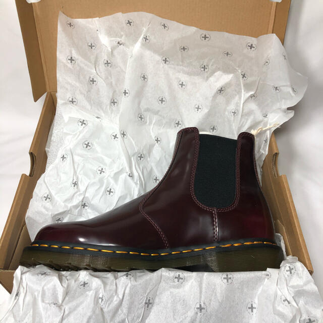 新品】ドクターマーチン ヴィーガン チェルシーブーツ チェリーレッド