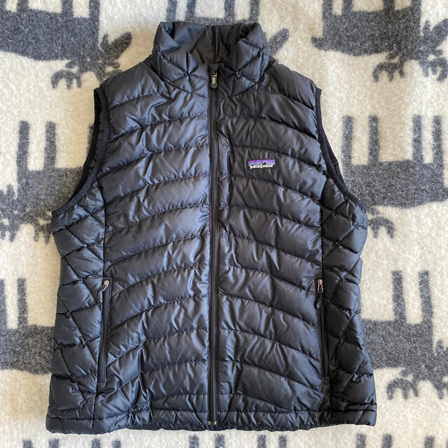 patagonia(パタゴニア)のパタゴニア　ダウンベスト レディースのジャケット/アウター(ダウンベスト)の商品写真