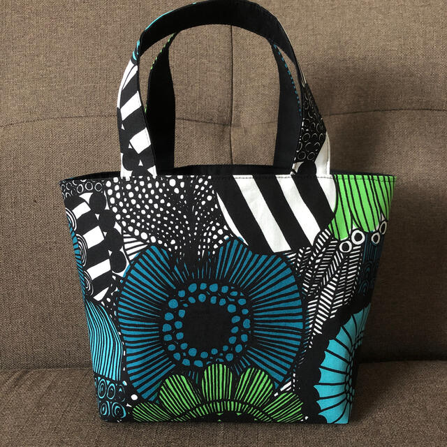 marimekko(マリメッコ)の【marimekko】ハンドメイド バッグ❁ ハンドメイドのファッション小物(バッグ)の商品写真