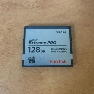 サンディスク(SanDisk)のSanDisk cfastカード　128GB カードリーダー付き(デジタル一眼)