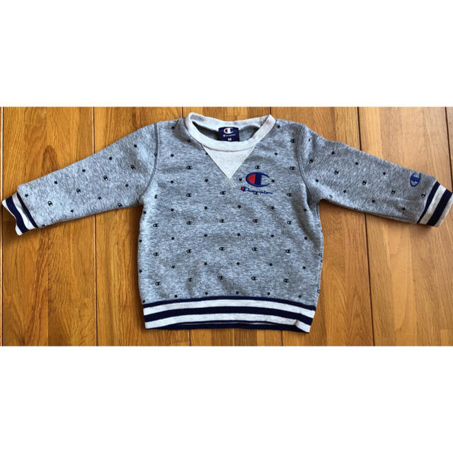 Champion(チャンピオン)のChampion トレーナー 90 キッズ/ベビー/マタニティのキッズ服男の子用(90cm~)(その他)の商品写真