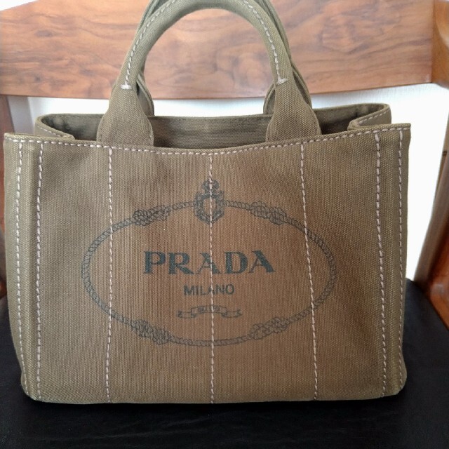 PRADA　トートバッグ　カーキ