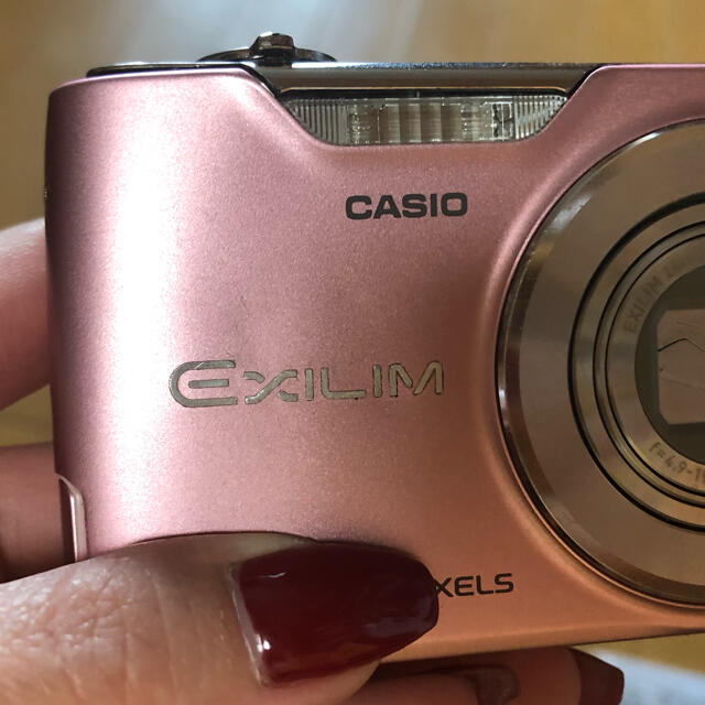 CASIO(カシオ)のCASIO EXILIM ZOOM EX-Z450PK スマホ/家電/カメラのカメラ(コンパクトデジタルカメラ)の商品写真