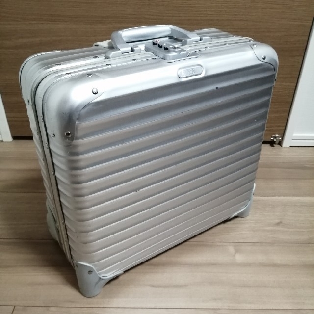 RIMOWA - RIMOWA（リモワ）トパーズ 2輪 ビジネス・トロリー23L【希少