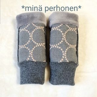 ミナペルホネン(mina perhonen)のハンドウォーマー ハンドメイド ミナペルホネン 手袋(手袋)