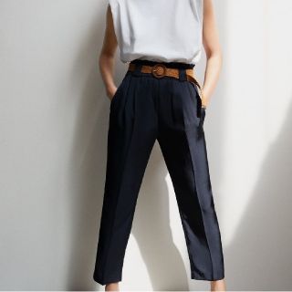 ザラ(ZARA)の【新品未使用】ZARA ラフィアベルト付きパンツ(カジュアルパンツ)