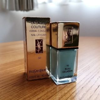 イヴサンローランボーテ(Yves Saint Laurent Beaute)の【専用】マニキュアYSL BLUE CELADON 50イヴサンローラン　ネイル(マニキュア)