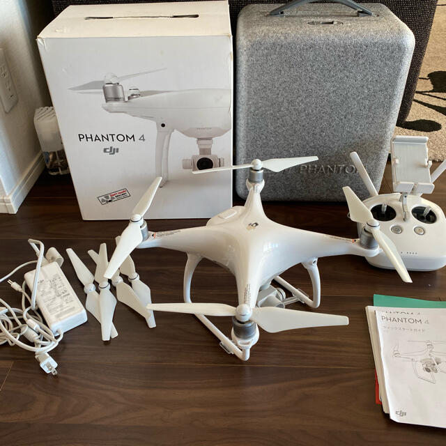 エンタメ/ホビーDJI  ドローン　PHAMTOM4  ファントム4  ジャンク品